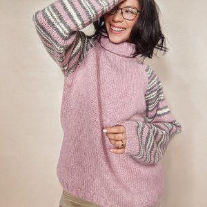 Vintage Bonner of Ireland pink turtleneck sweater